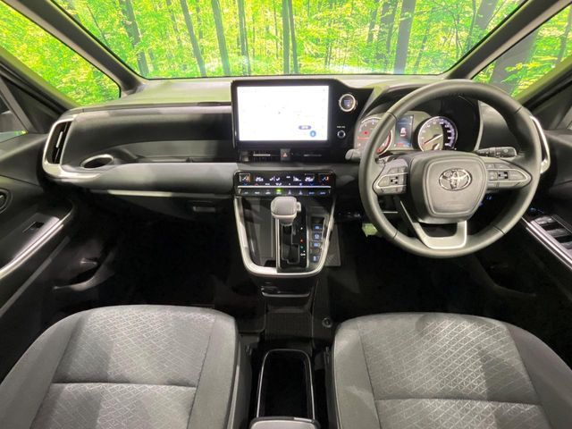 TOYOTA NOAH 4WD 2022 Image 31