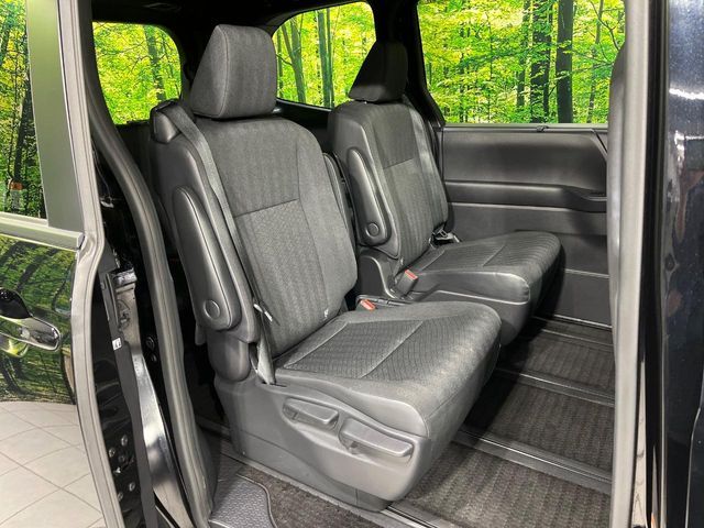 TOYOTA NOAH 4WD 2022 Image 31