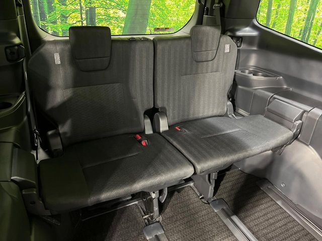 TOYOTA NOAH 4WD 2022 Image 31