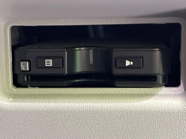 SUZUKI SWIFT 4WD 2024 Image 31