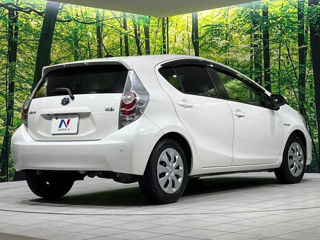 TOYOTA AQUA 2014 Image 31