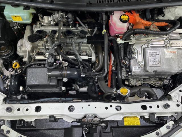 TOYOTA AQUA 2014 Image 31