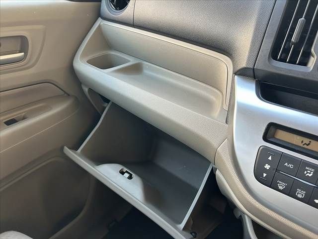 HONDA N-WGN 2014 Image 31