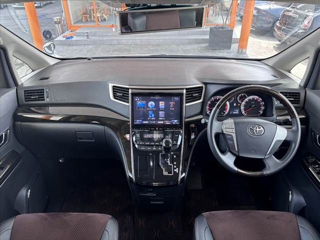 TOYOTA ALPHARD 2014 Image 31
