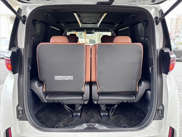 TOYOTA VELLFIRE 4WD 2024 Image 31