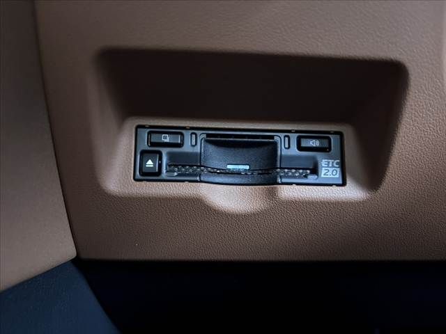 TOYOTA VELLFIRE 4WD 2024 Image 31