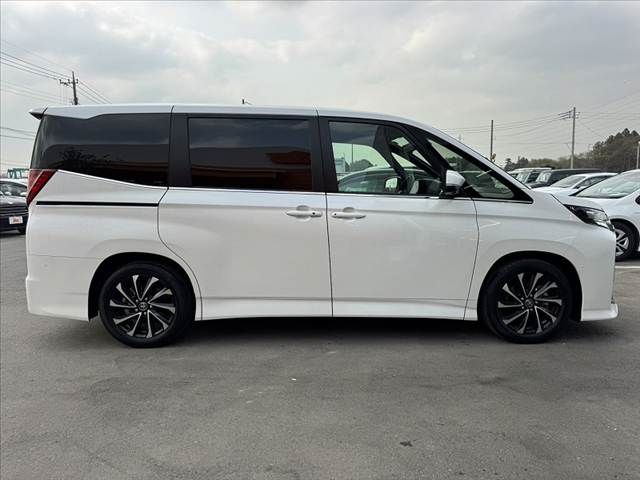 TOYOTA NOAH HYBRID 2024 Image 31