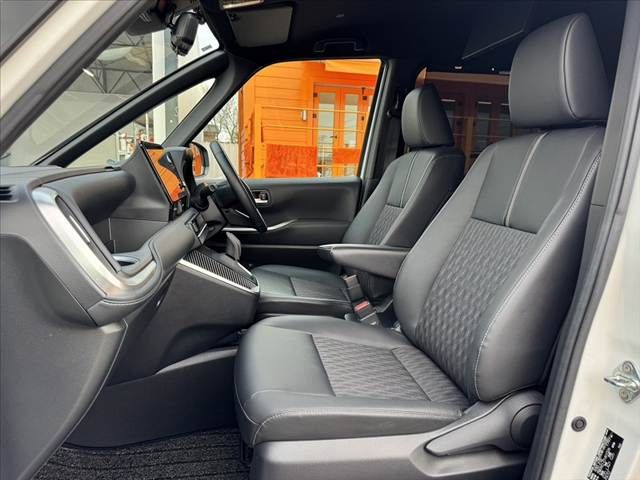 TOYOTA NOAH HYBRID 2024 Image 31