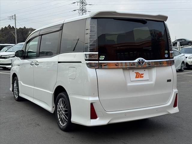 TOYOTA VOXY 2019 Image 31