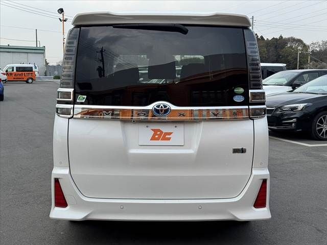 TOYOTA VOXY 2019 Image 31