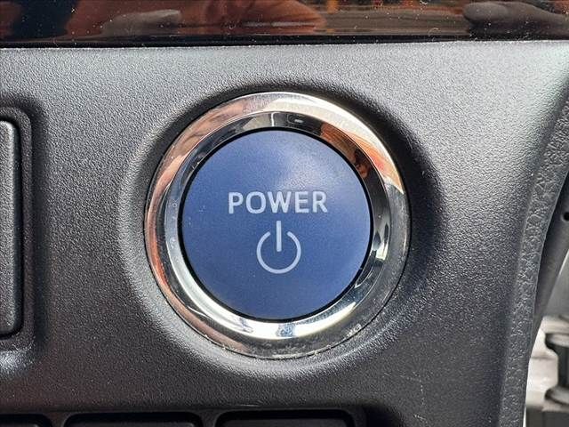 TOYOTA VOXY 2019 Image 31