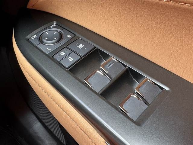 TOYOTA LEXUS NX250 2023 Image 31