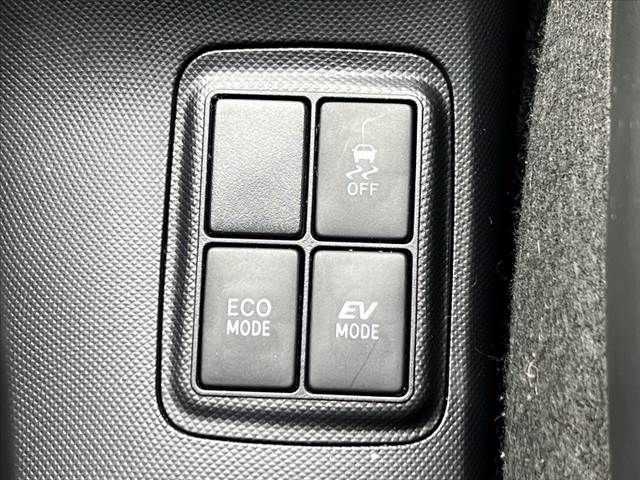 TOYOTA AQUA 2015 Image 31