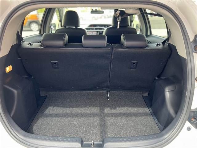 TOYOTA AQUA 2015 Image 31