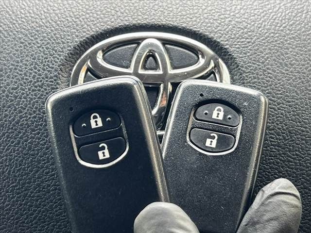 TOYOTA AQUA 2015 Image 31