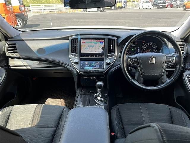 TOYOTA CROWN SEDAN HYBRID 2015 Image 31