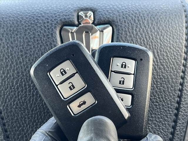 TOYOTA CROWN SEDAN HYBRID 2015 Image 31