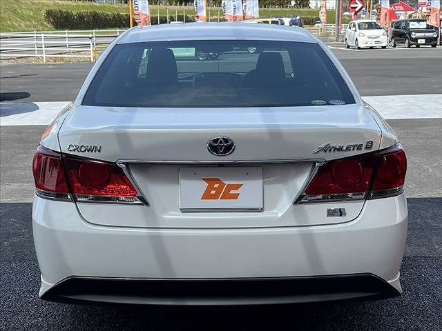 TOYOTA CROWN SEDAN HYBRID 2015 Image 31