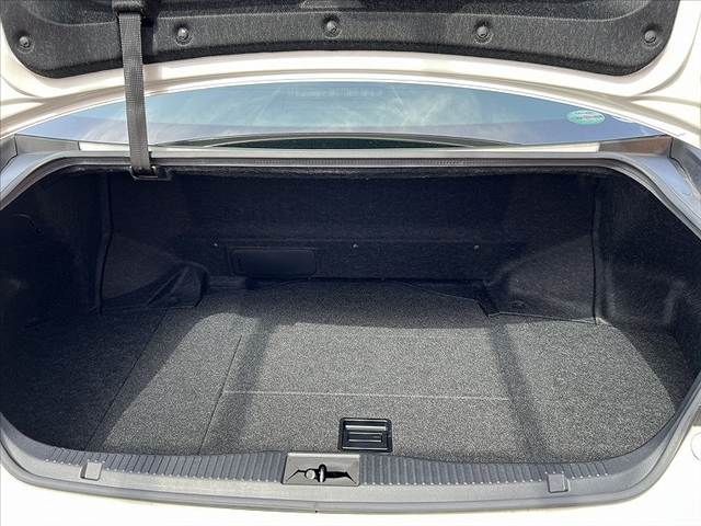 TOYOTA CROWN SEDAN HYBRID 2015 Image 31