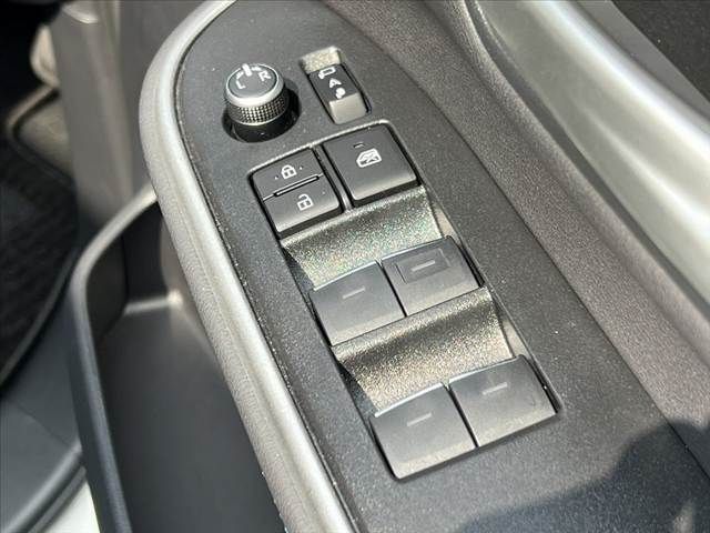 TOYOTA VOXY HYBRID 2024 Image 31