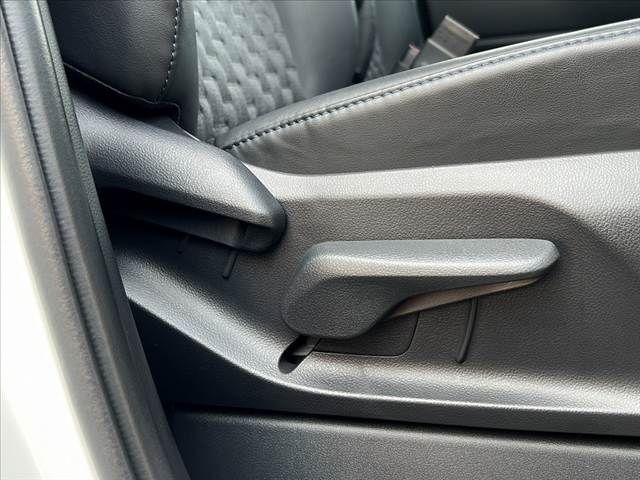 TOYOTA VOXY HYBRID 2024 Image 31