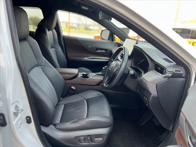 TOYOTA HARRIER 2WD 2023 Image 31