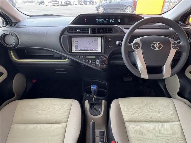 TOYOTA AQUA 2014 Image 31