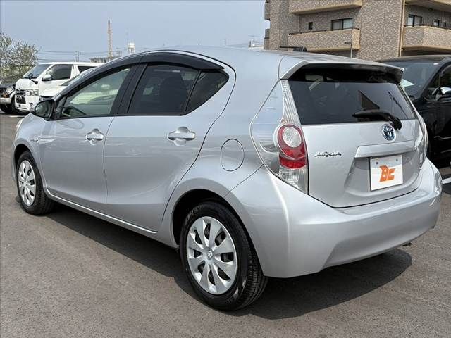 TOYOTA AQUA 2014 Image 31