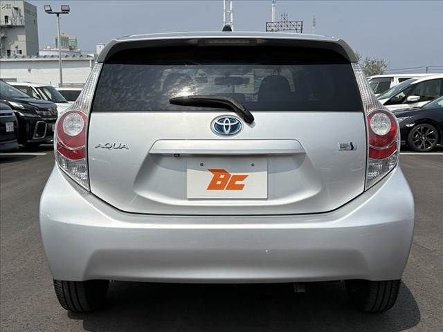 TOYOTA AQUA 2014 Image 31