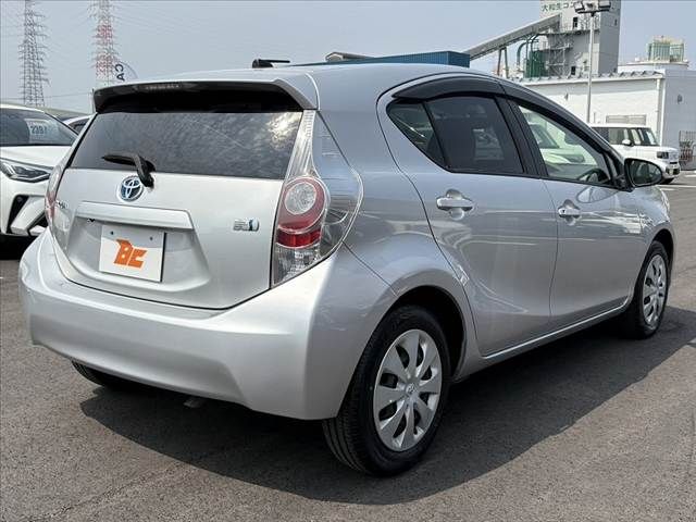 TOYOTA AQUA 2014 Image 31