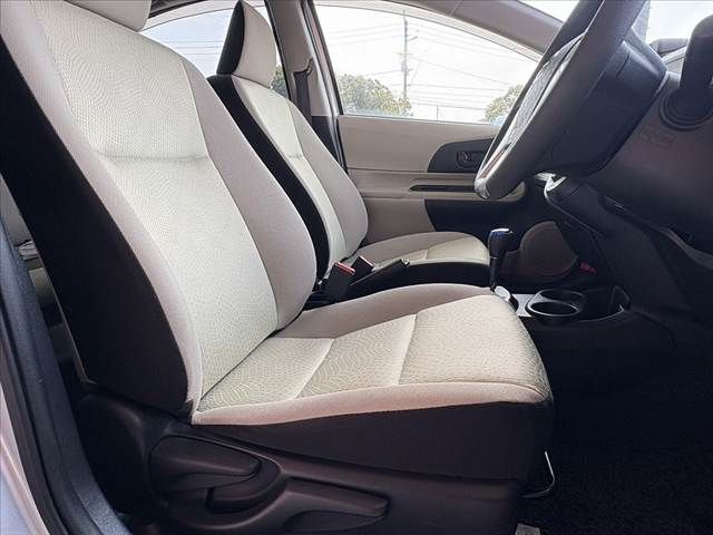 TOYOTA AQUA 2014 Image 31