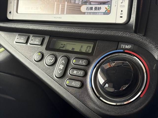 TOYOTA AQUA 2014 Image 31