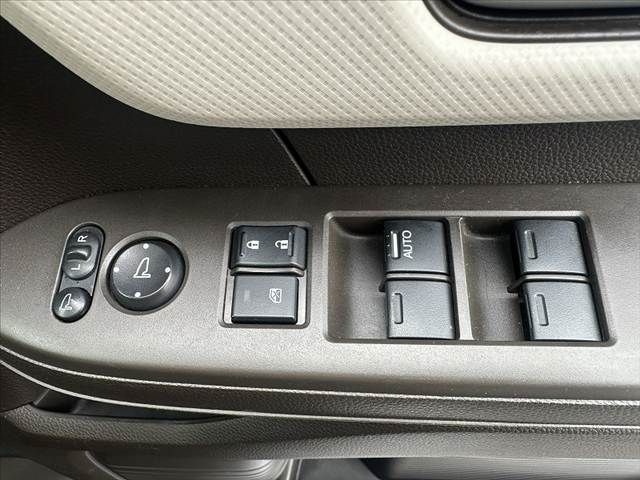 HONDA N BOX 2022 Image 31