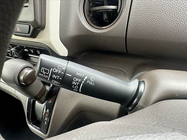 HONDA N BOX 2022 Image 31