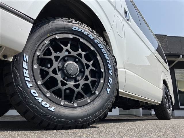 TOYOTA HIACE VAN 4WD 2022 Image 31