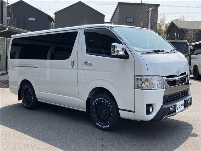 TOYOTA HIACE VAN 4WD 2022 Image 31