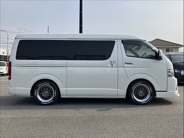TOYOTA HIACE VAN 2WD 2022 Image 31