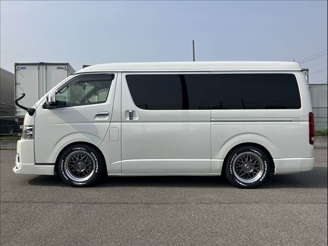 TOYOTA HIACE VAN 2WD 2022 Image 31