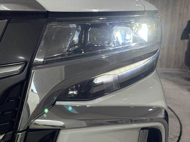 TOYOTA ALPHARD 2018 Image 31