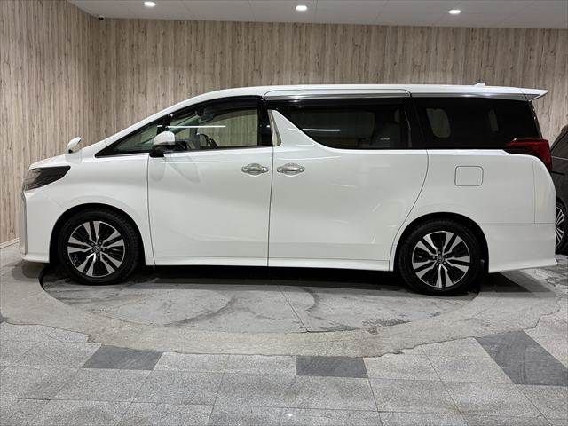 TOYOTA ALPHARD 2018 Image 31