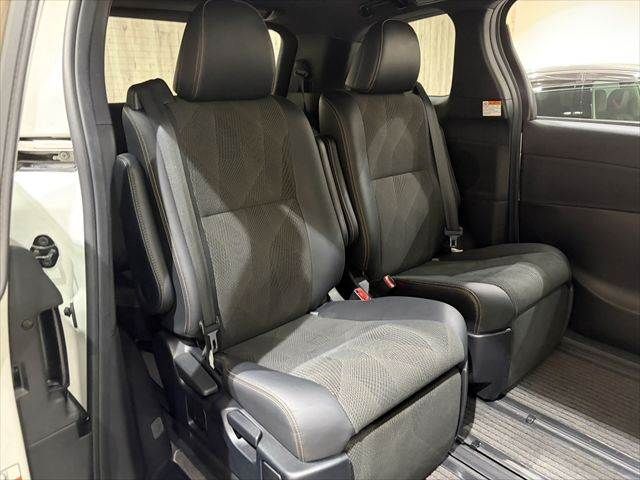 TOYOTA ESTIMA 2017 Image 31