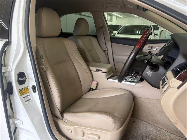 TOYOTA CROWN SEDAN HYBRID 2011 Image 31