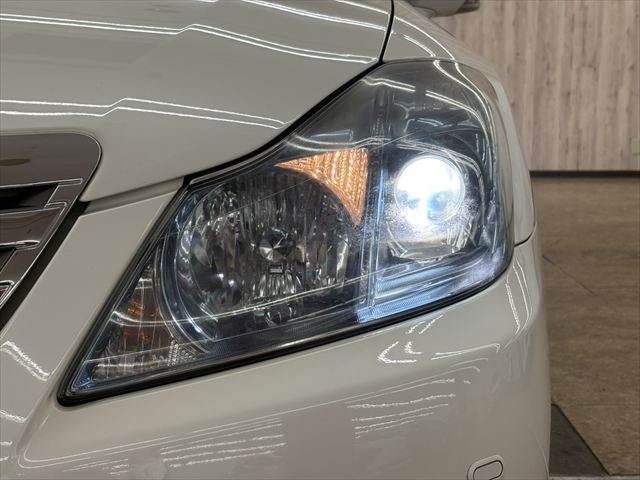 TOYOTA CROWN SEDAN HYBRID 2011 Image 31