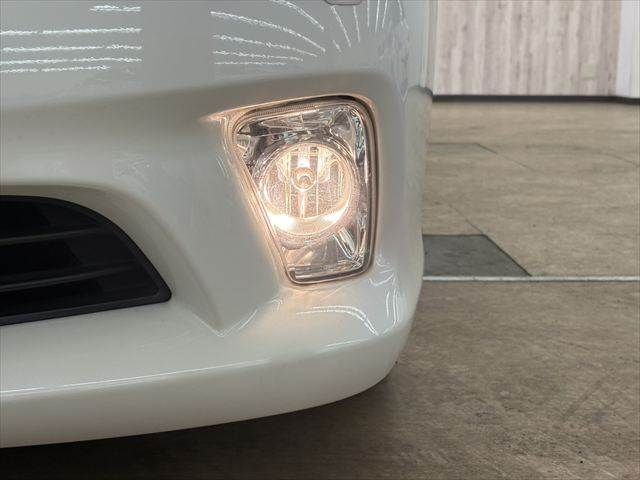 TOYOTA CROWN SEDAN HYBRID 2011 Image 31