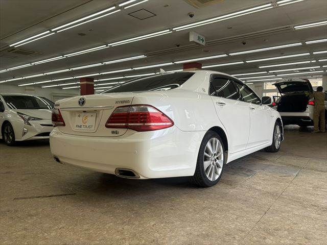 TOYOTA CROWN SEDAN HYBRID 2011 Image 31