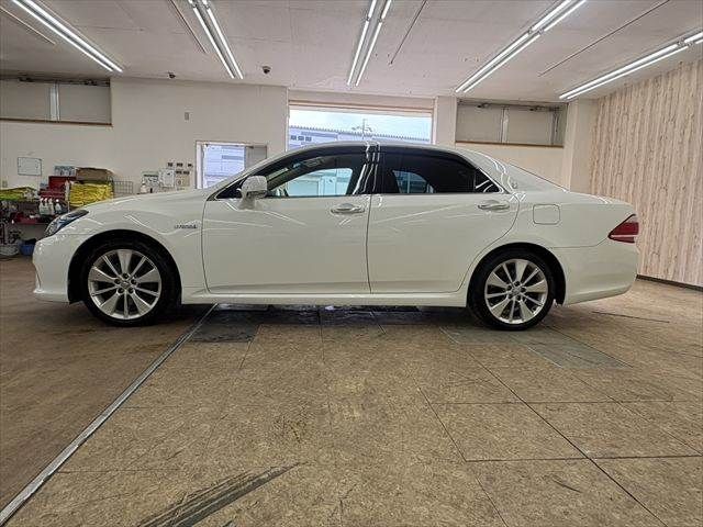 TOYOTA CROWN SEDAN HYBRID 2011 Image 31