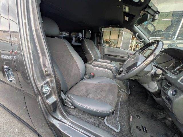 TOYOTA HIACE VAN 4WD 2019 Image 31