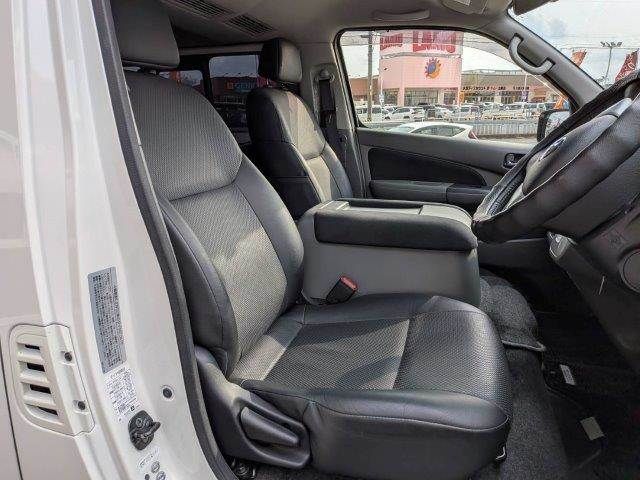 NISSAN NV350 CARAVAN 4WD 2017 Image 31