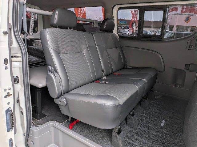 NISSAN NV350 CARAVAN 4WD 2017 Image 31