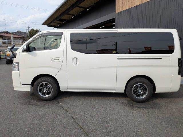 NISSAN NV350 CARAVAN 4WD 2017 Image 31